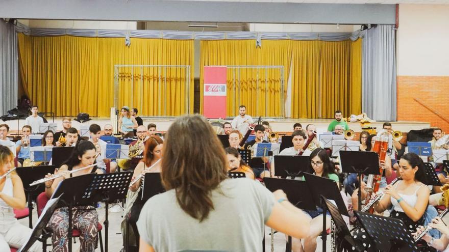 Almoradí tanca hui el cap de setmana de concerts de la Jove Banda Simfònica de la Federació