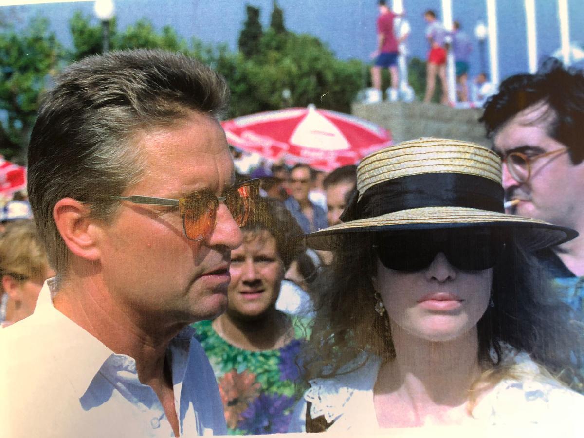 Michael y Diandra Douglas, en la recta del Estadio, agosto de 1992