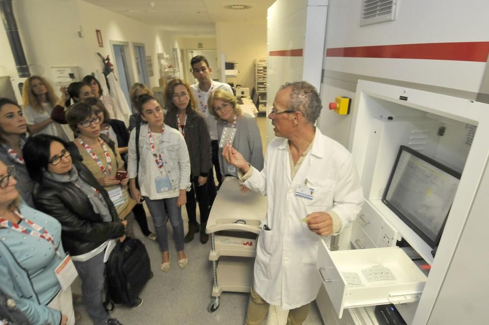 Taller de farmacia en el hospital Álvarez-Buylla de Mieres