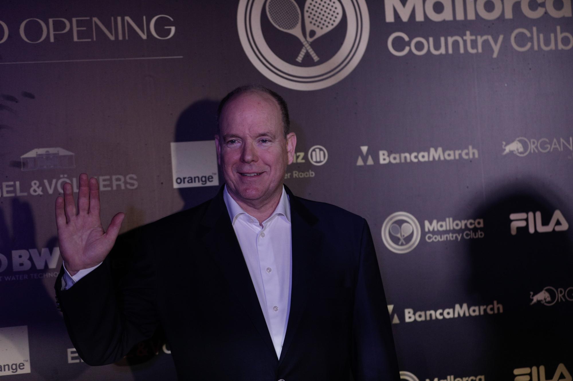 Alberto de Mónaco inaugura en Mallorca un selecto club de tenis