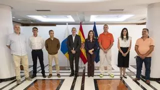 El Gobierno canario pacta con los sindicatos la carrera profesional de 10.000 empleados públicos