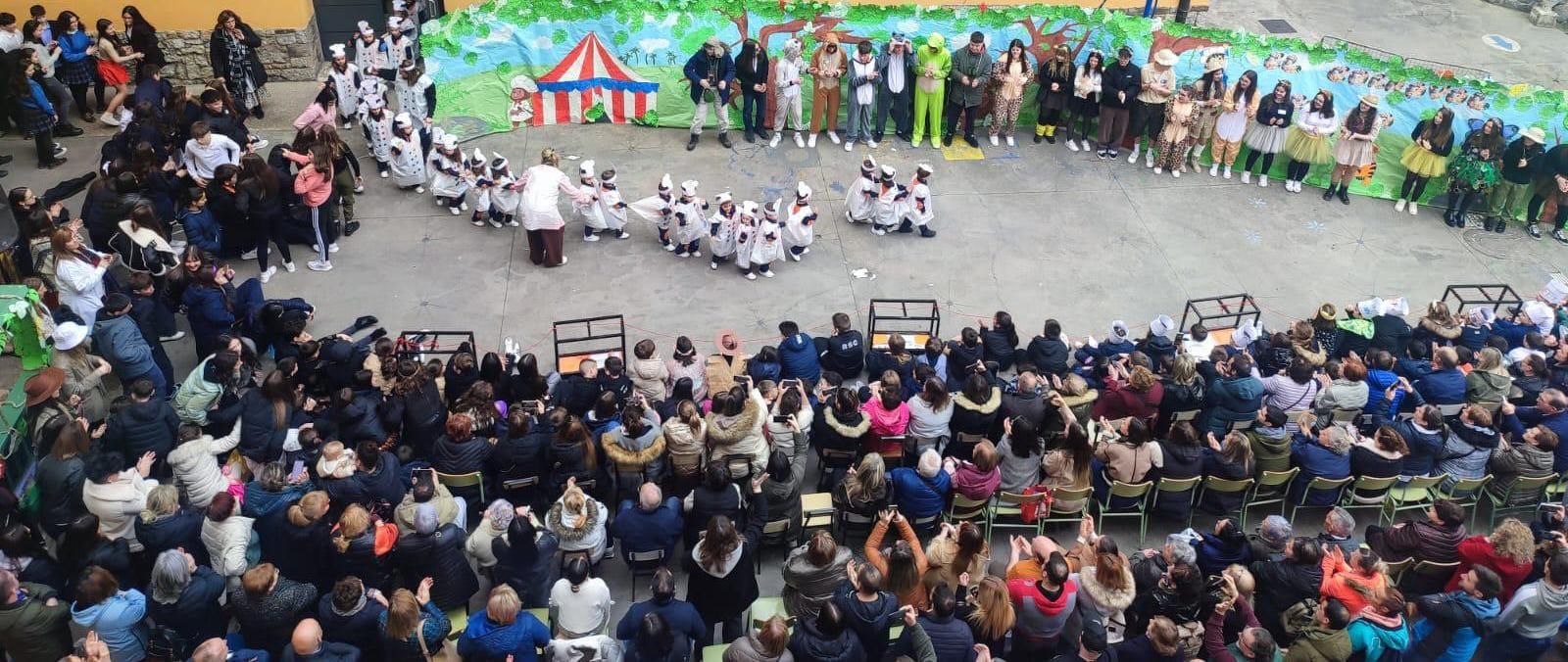 Así fue la jornada de fiesta en el colegio María Inmaculada de Laviana