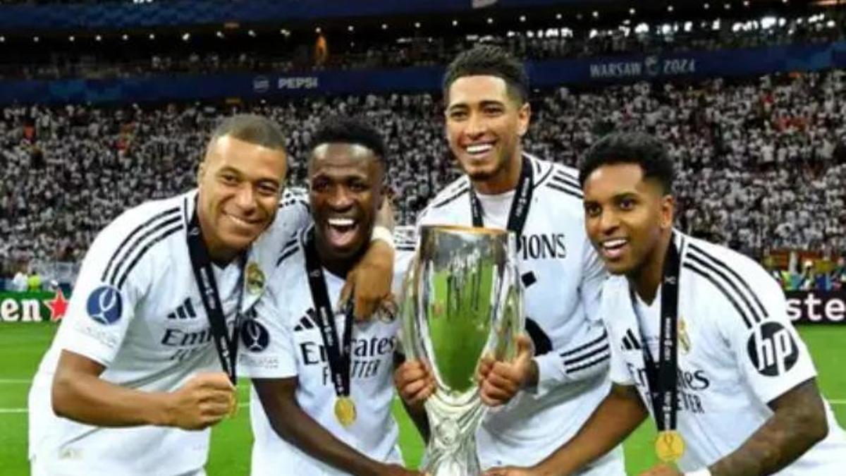 Mbappé, Vinicius. Bellingham y Rodrygo, tras ganar la Supercopa