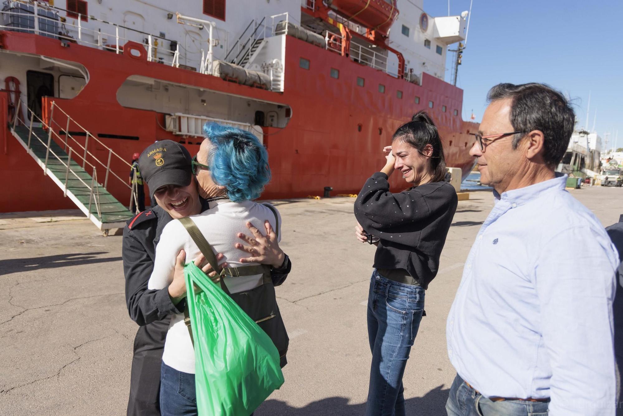 Las imágenes de la despedida del buque Hespérides en Cartagena
