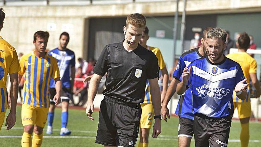 La federació catalana no atén la petició de diàleg dels clubs