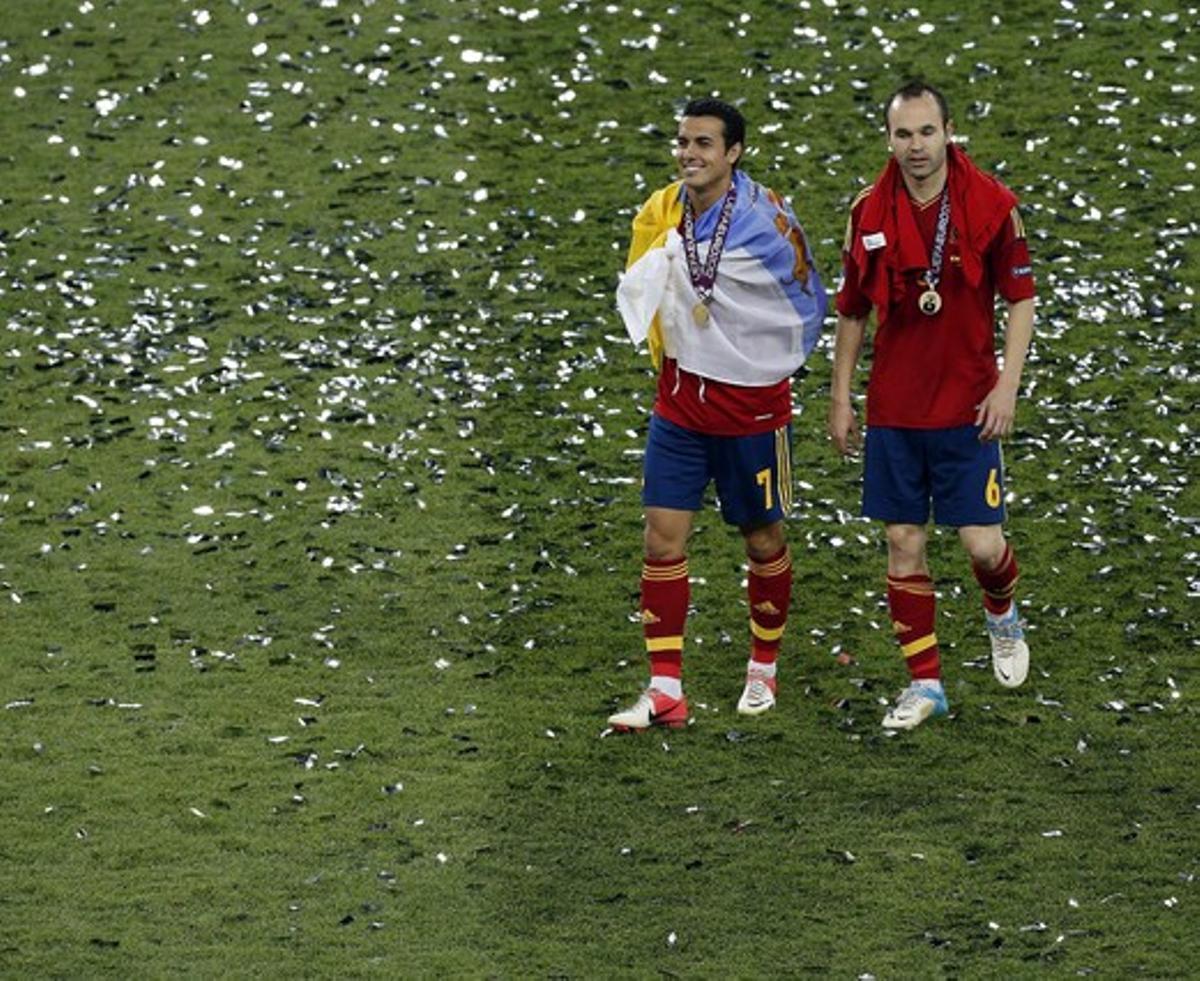 Pedro i Iniesta, al final del partit.