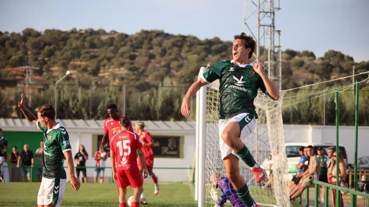 El Cacereño sufre ante el Santa Amalia para meterse en semifinales de la Copa Federación