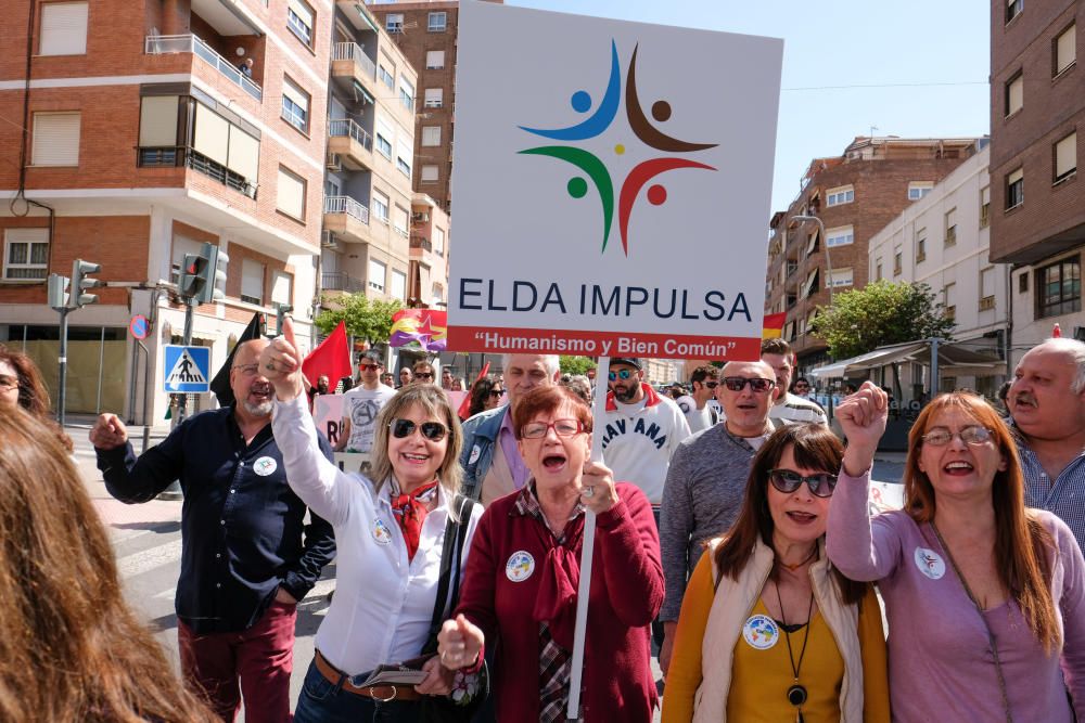 La manifestación del Día del Trabajador reúne a 18 colectivos y partidos del Medio Vinalopó