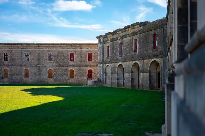 La muralla moderna más grande de Europa está en España