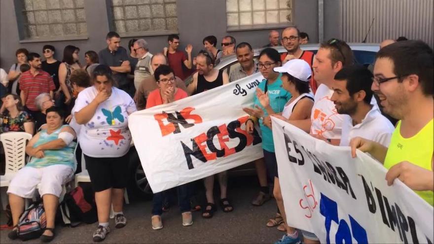 Protesta de l'Associació Pro Disminuïts del Berguedà