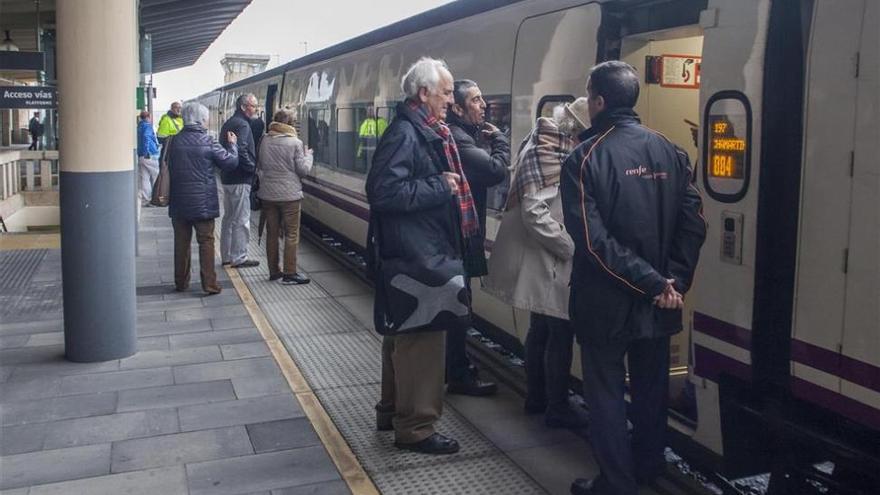 El Talgo vuelve a Extremadura hoy tras una década sin servicio
