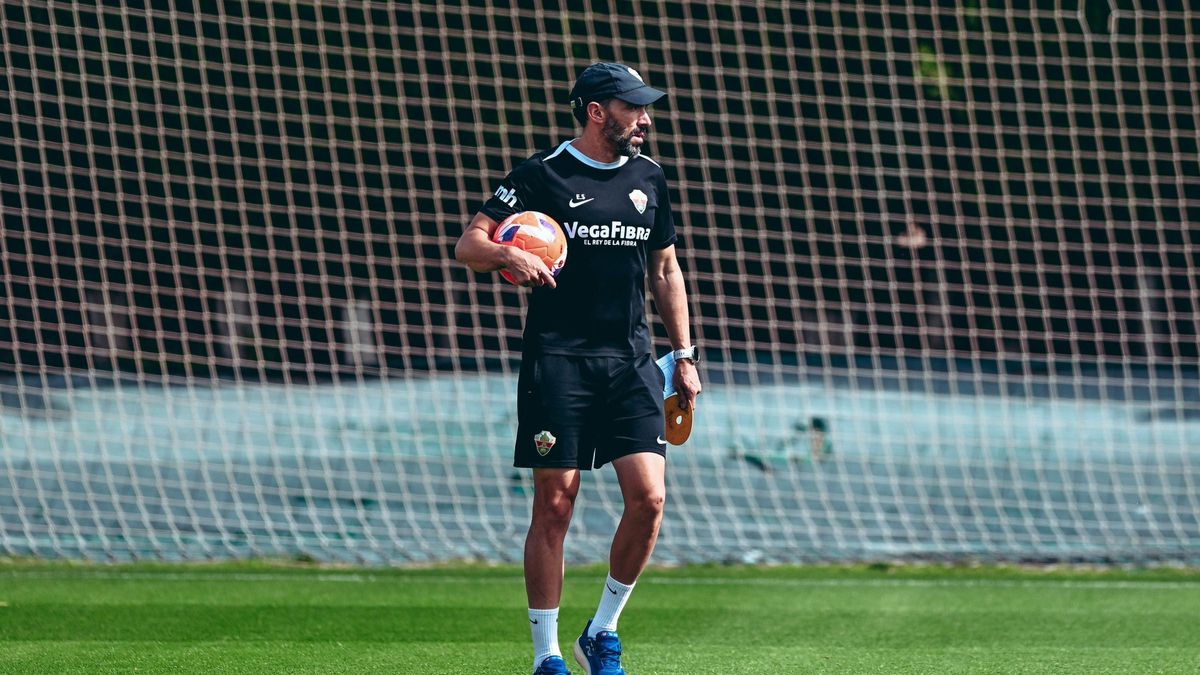Eder Sarabia, durante el entrenamiento de este martes