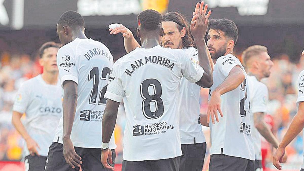 Los valencianistas celebrando un gol