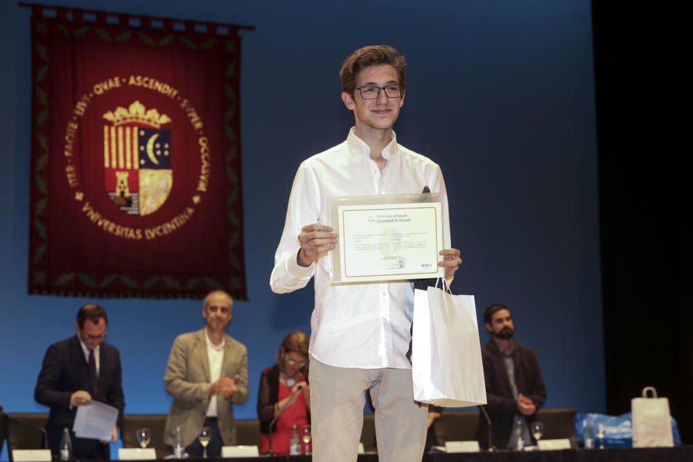 150 alumnos recogen en la UA sus diplomas de la Olimpiada del Saber