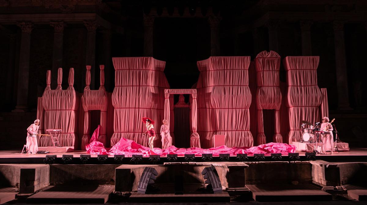 Estreno de la obra 'Safo' en el Festival de Teatro Clásico de Mérida.