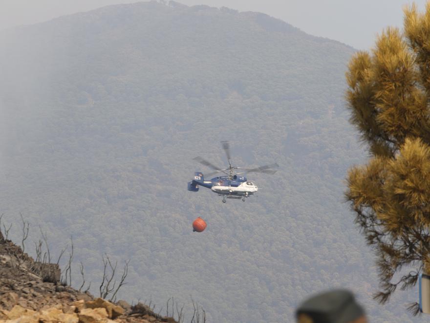 Un incendio en Sierra Bermeja provoca el desalojo de un millar personas en Estepona, Jubrique y Genalguacil