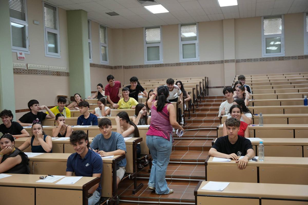 Galería | La primera jornada de la Selectividad en Badajoz, en imágenes