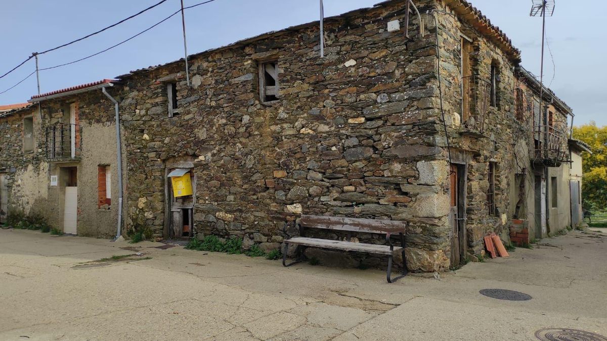 Casa de la maestra en El Poyo