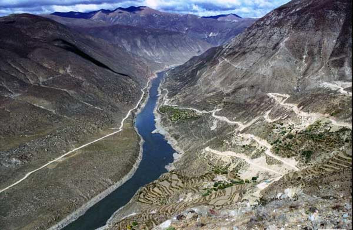 Cañón Yarlung Zangbo, China