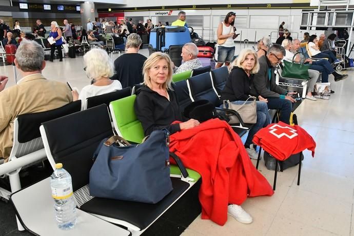 25/02/2020 AEROPUERTO. TELDE. Ambiente en el aeropuerto de Gran Canaria, dos días después de la suspencion de vuelos por la Calima.  Fotógrafa: YAIZA SOCORRO.  | 25/02/2020 | Fotógrafo: Yaiza Socorro