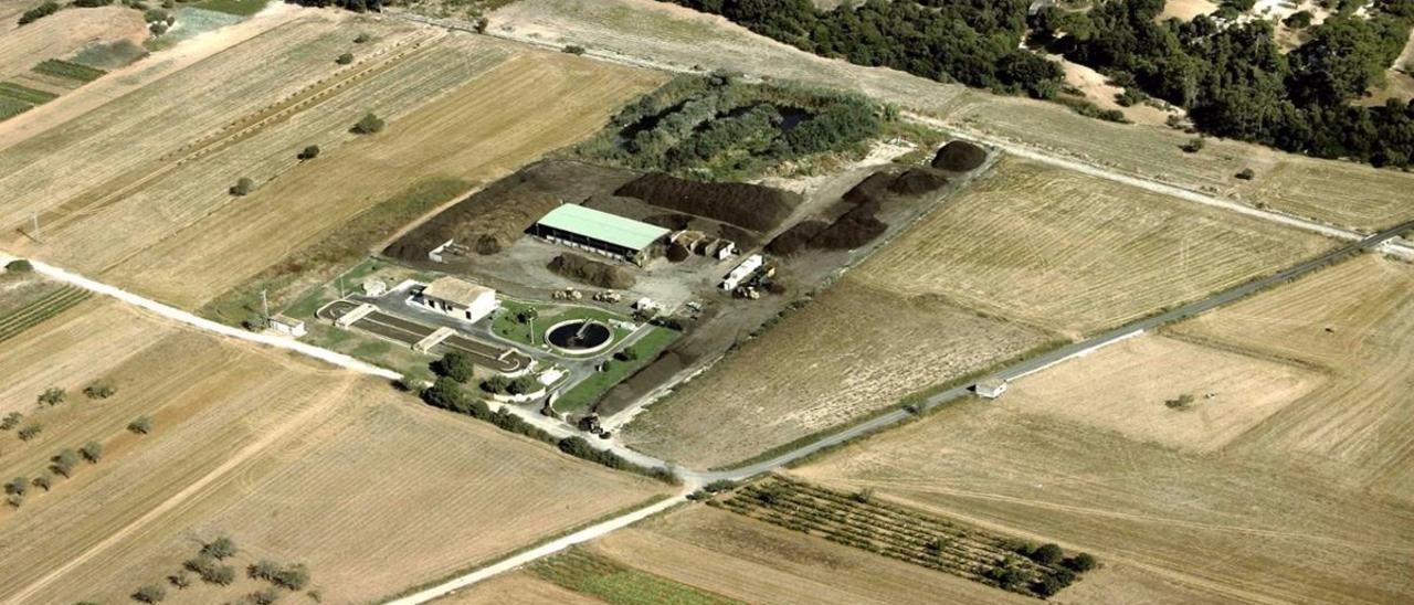 Imagen aérea de la depuradora, ubicada en el municipio de Ariany.