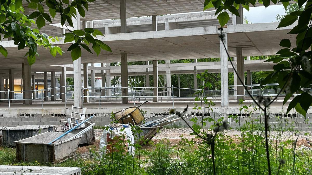 Obras paralizadas del IES Rei en Jaume, en una imagen de este viernes.