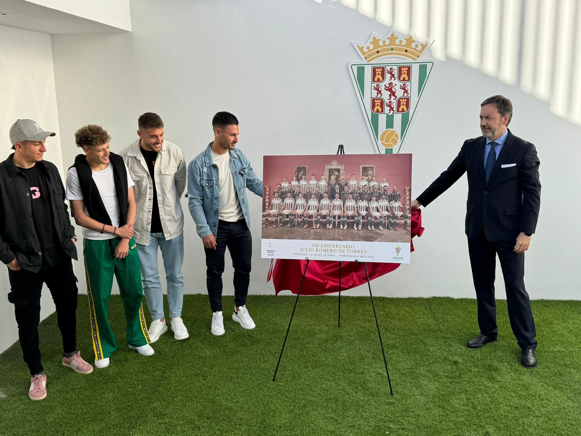 El Córdoba CF y la presentación de su póster oficial, en imágenes