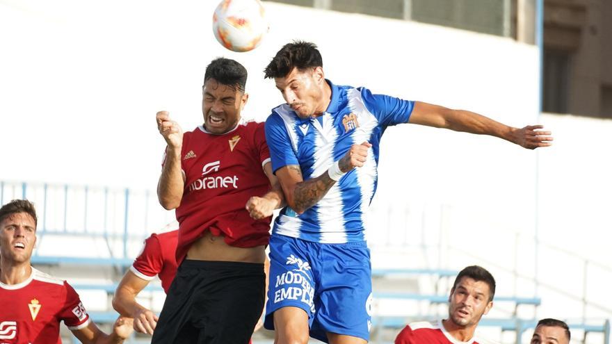 El Real Murcia y el Águilas empatan en su amistoso en El Rubial (2-2)