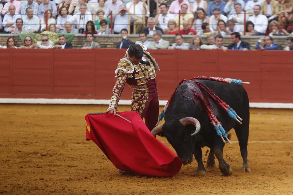 FOTOS: Roca Rey corta una oreja en la segunda de abono.