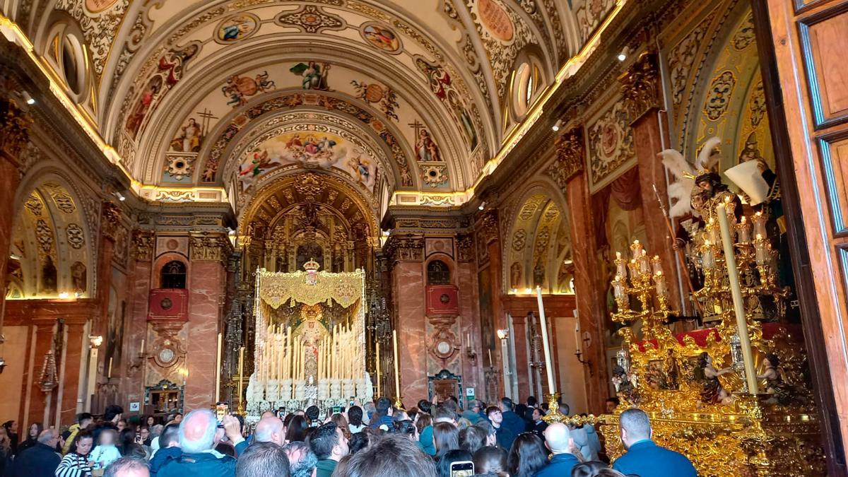 Vídeo | El futuro de la Hermandad de la Macarena en las manos de los hermanos