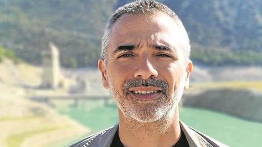 Julio Barea: «Harían falta cinco ‘ebros’ para los regadíos previstos»