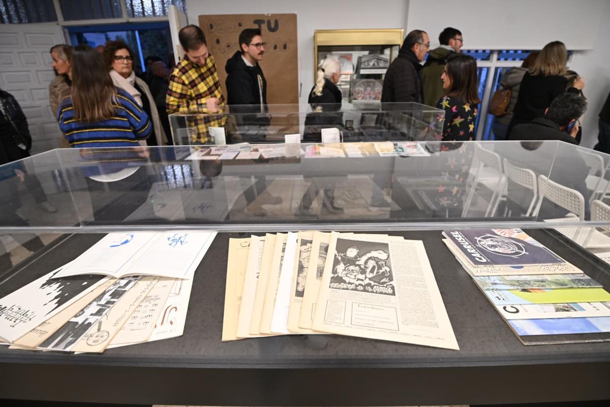 El instituto de Carrús, en Elche, inaugura una exposición por sus 50 años