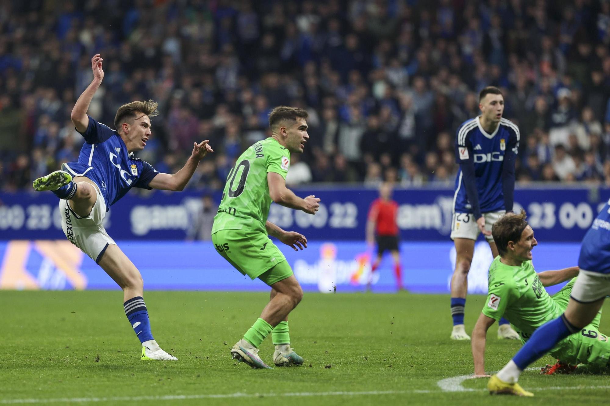 El partido entre el Real Oviedo y el Leganés, en imágenes