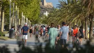 Catalunya supera per primer cop els dos milions de turistes estrangers en un mes de maig