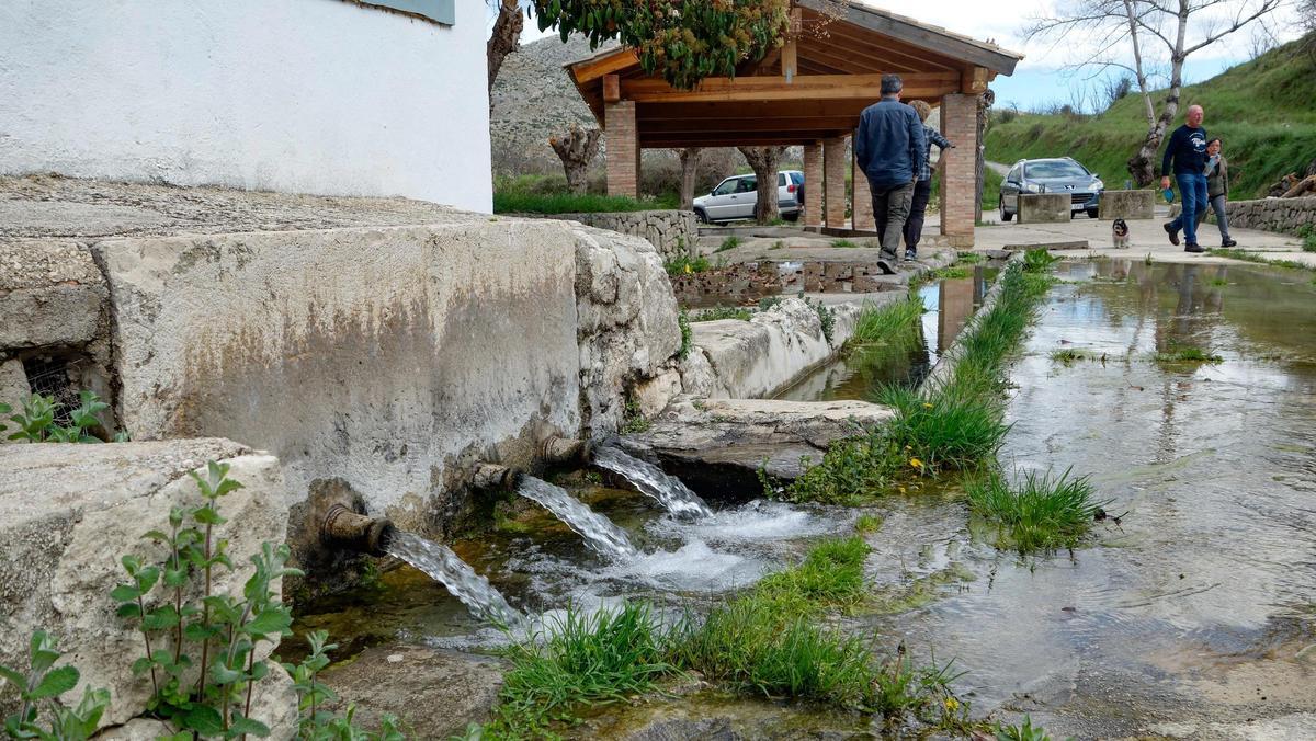 Lavadero en la Valld'Ebo rebosante de agua por las lluvias el pasado fin de semana.