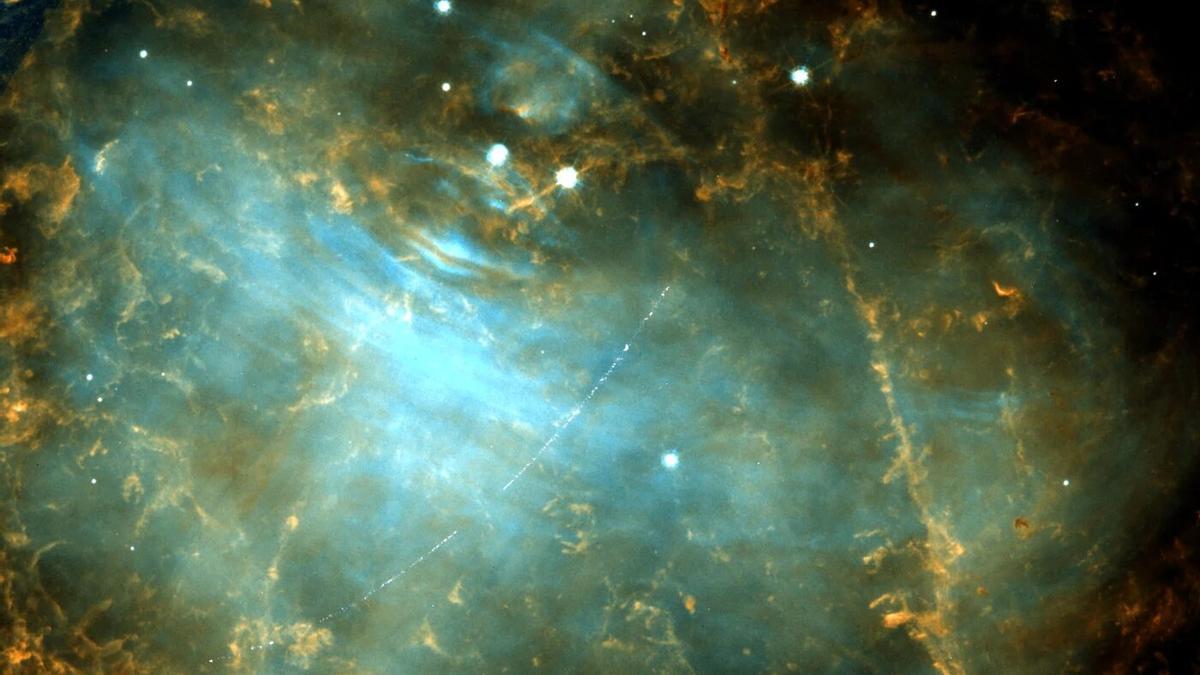 En esta observación del Hubble tomada el 5 de diciembre de 2005, el asteroide 2001 SE101 del Cinturón Principal pasa frente a la Nebulosa del Cangrejo.