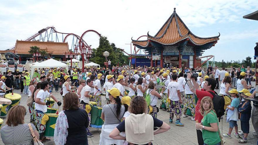 &quot;Posa&#039;t la gorra&quot; omple Port Aventura