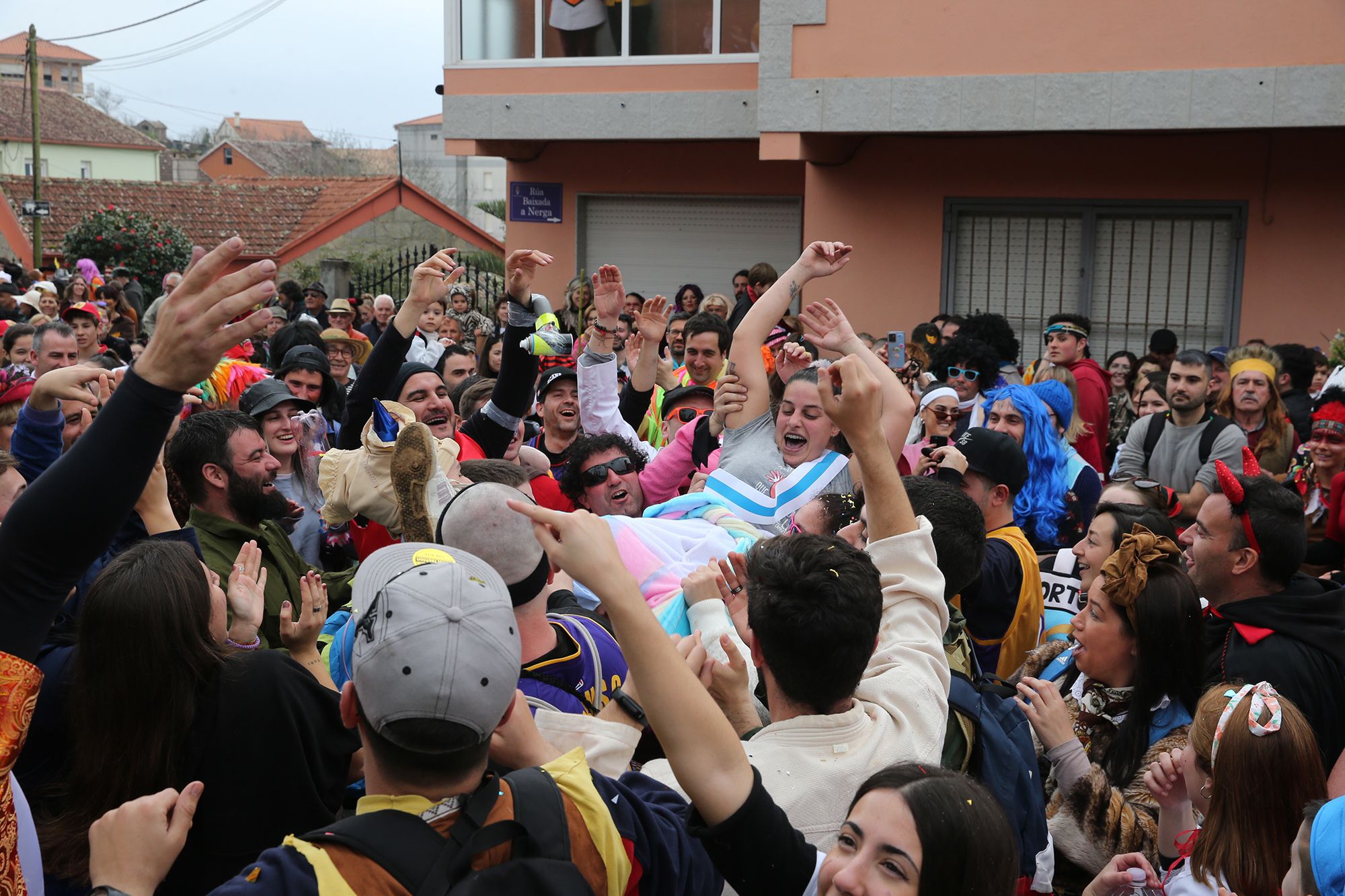 Búscate en las fotos del fin de fiesta del Entroido de O Hío