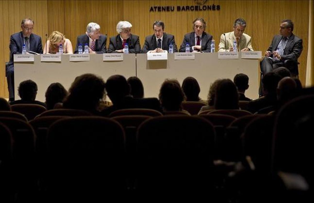 Candidats a degà dels advocats de Barcelona, en un debat a l’Ateneu.