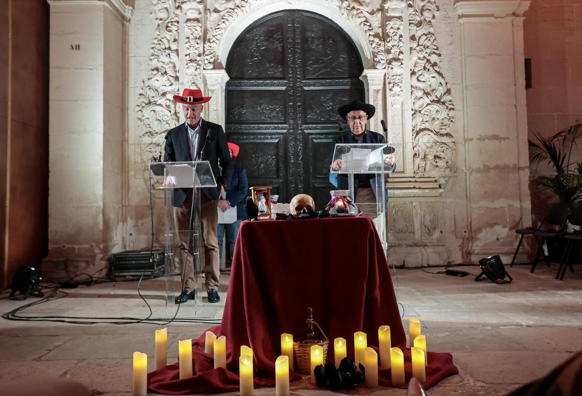 Lectura de Don Juan Tenorio XIII en el Claustro histórco de la Concatedral de San Nicolás