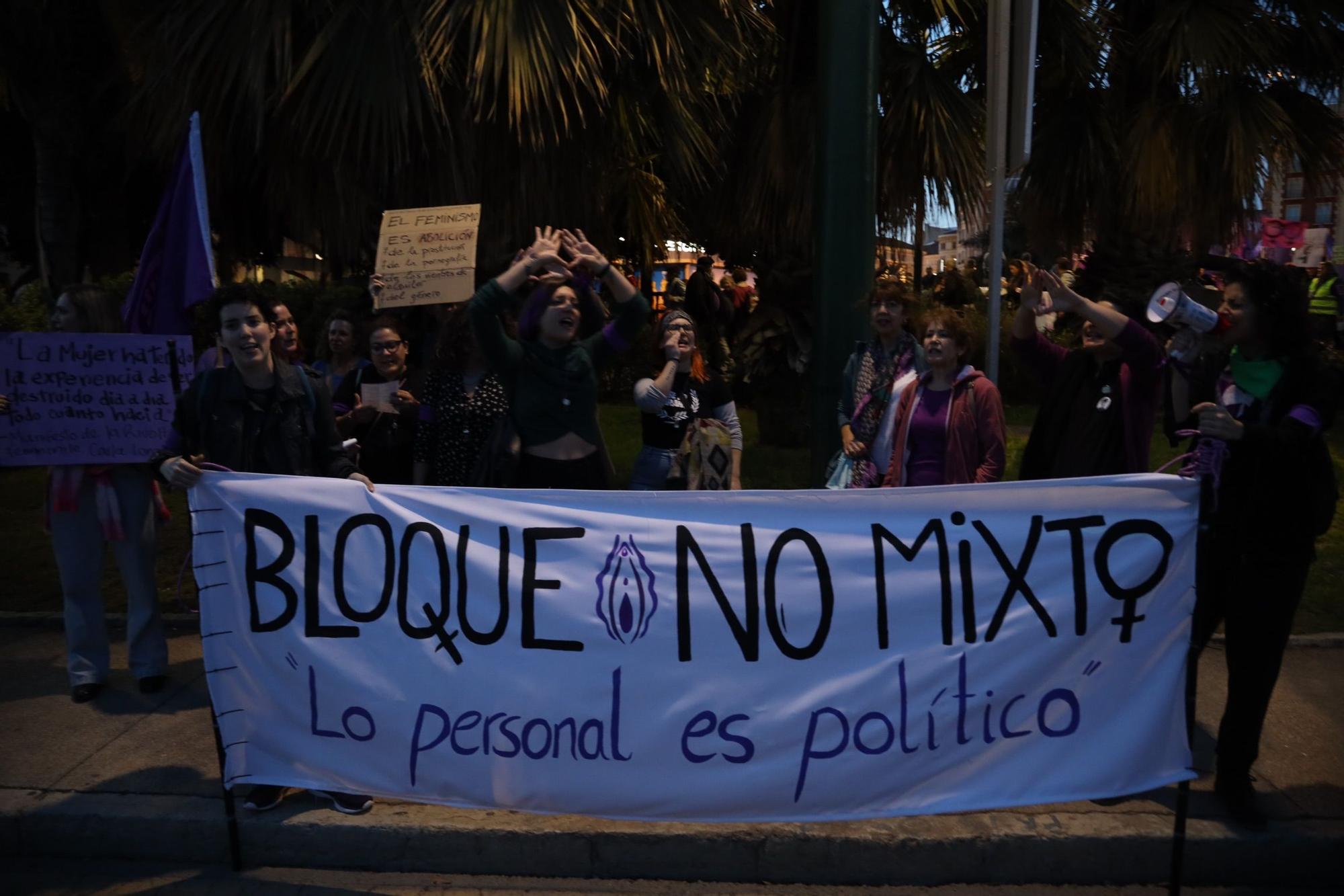 La marcha por el Día Internacional de la Mujer de Málaga, en imágenes