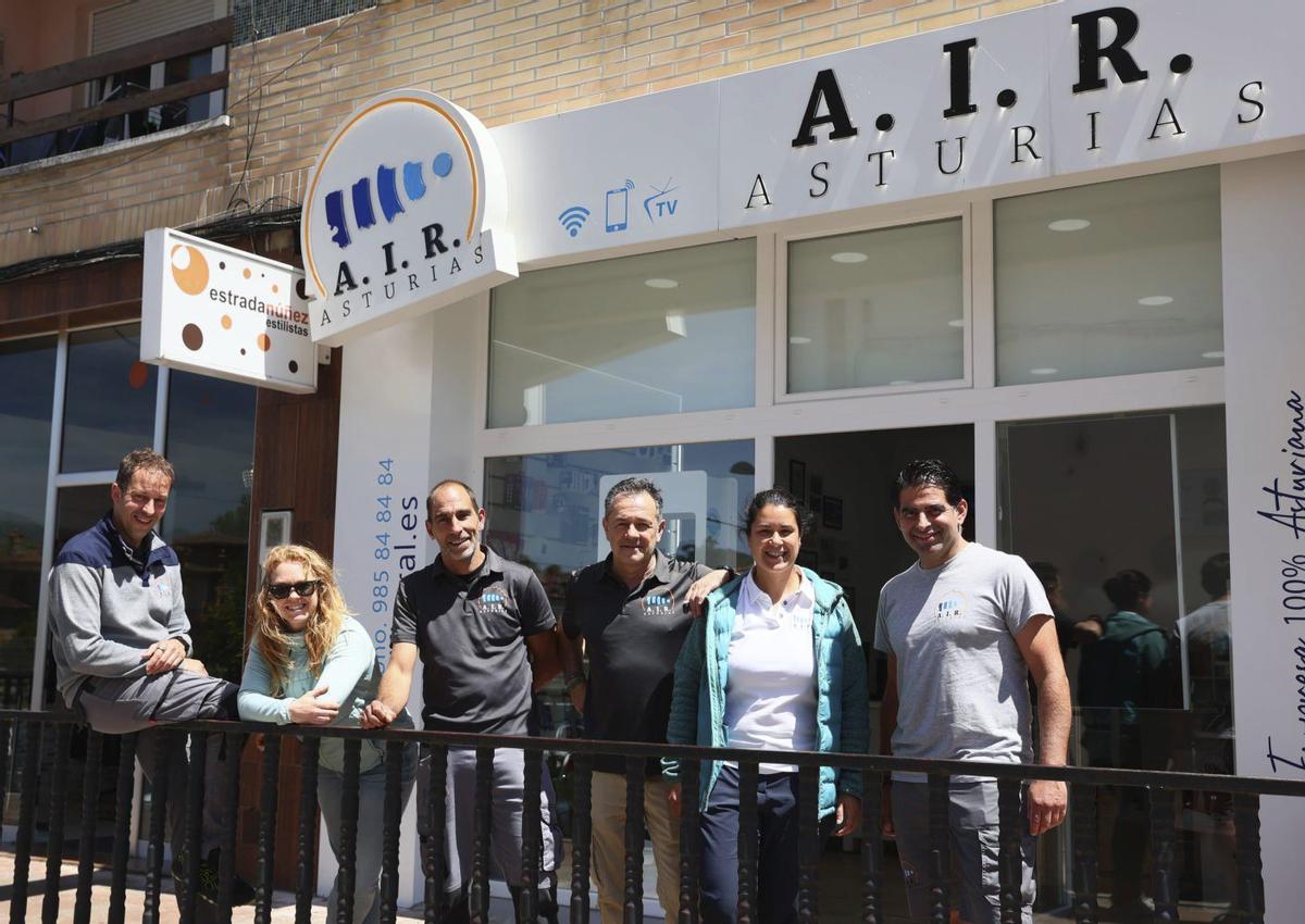 Con la oficina sobre el terreno
