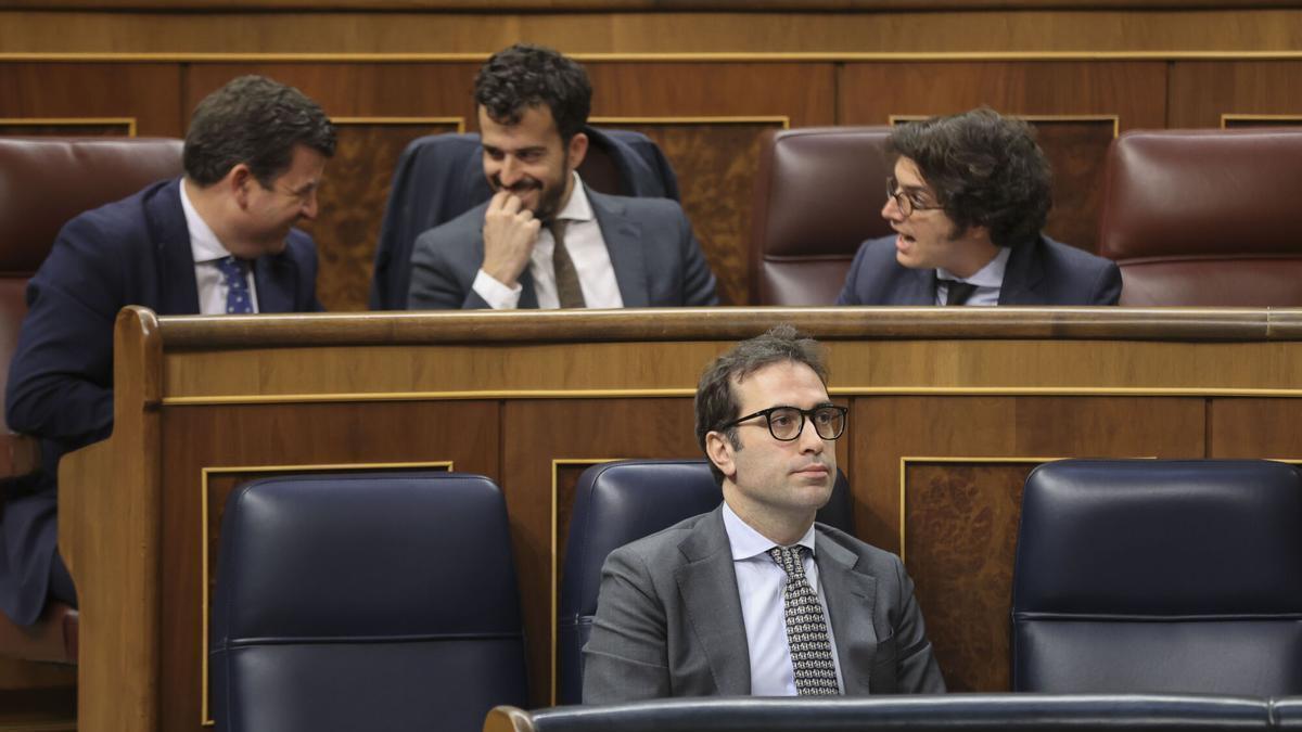 El ministro de Economía, Carlos Cuerpo, durante el pleno en el Congreso