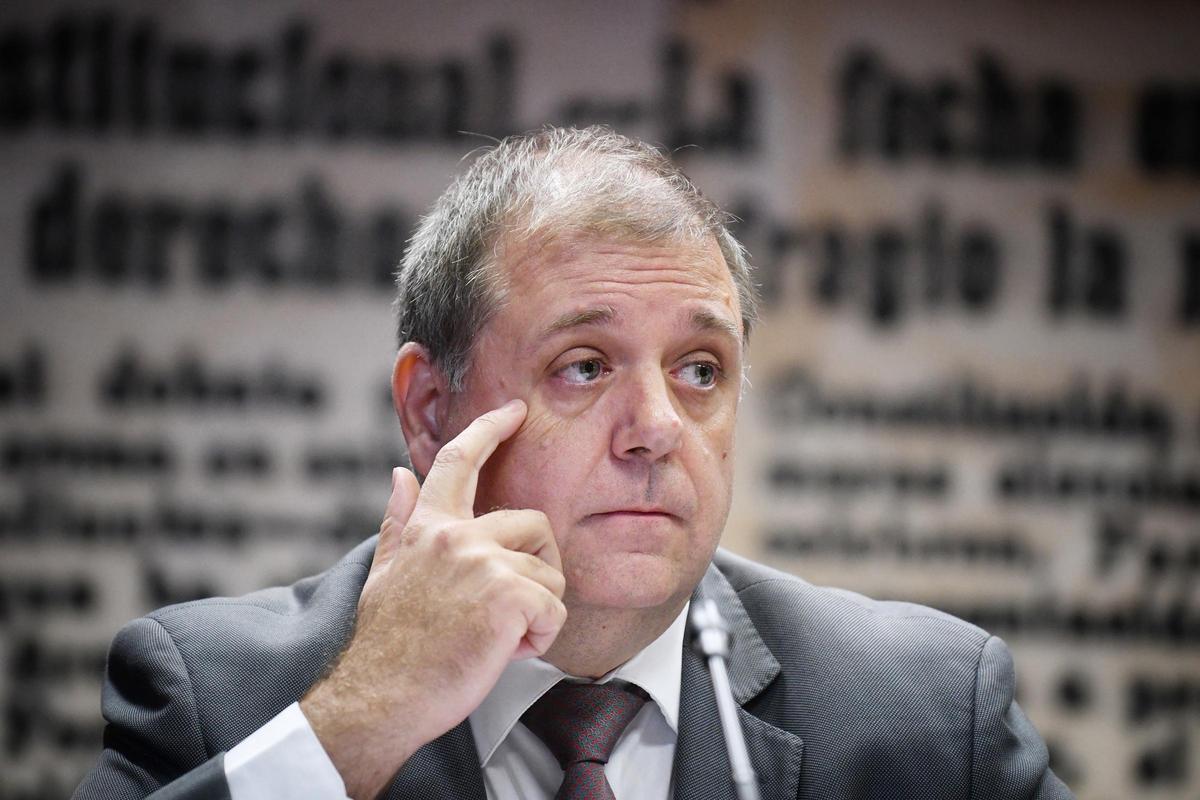 Archivo - El consejero de la sociedad española de participaciones industriales (SEPI) y expresidente de correos y telégrafos, Juan Manuel Serrano Quintana, comparece en la Comisión de Investigación del ‘caso Koldo’, en el Senado, a 15 de septiembre de 202