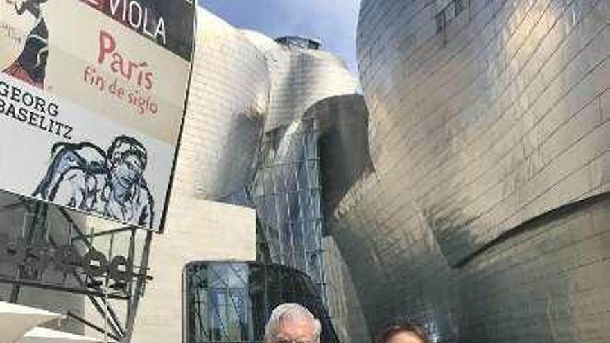 Vargas Llosa y Preysler, en Bilbao.