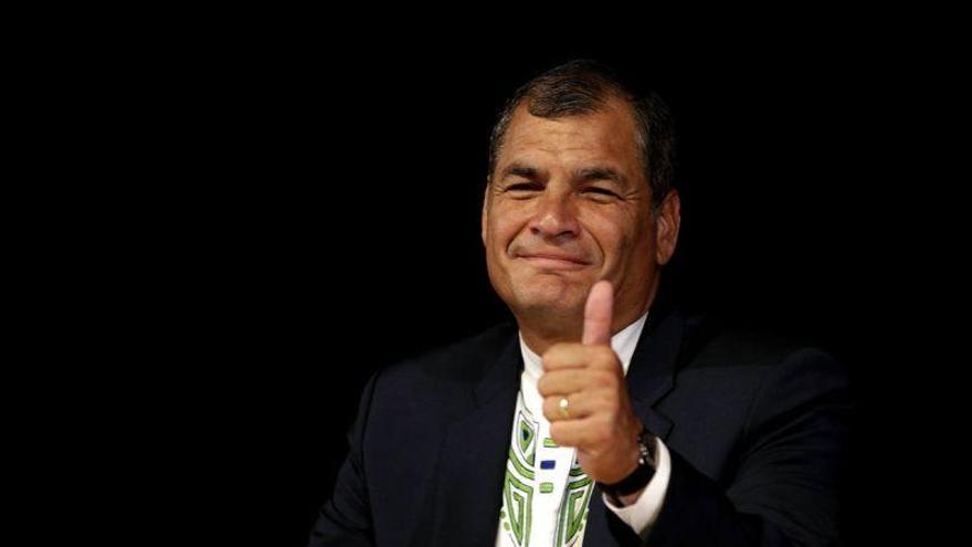 Interpol rechaza petición de Ecuador y no arrestará al expresidente Correa