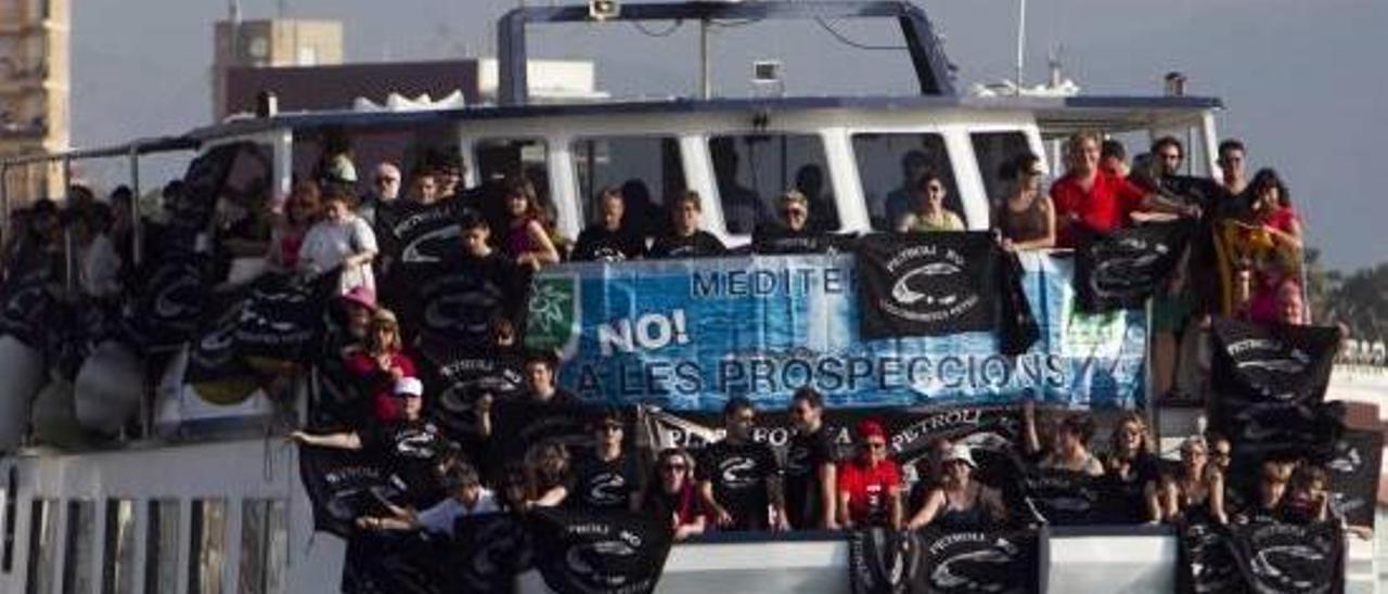 Columbretes Netes denuncia un exceso de celo policial en la protesta en las islas