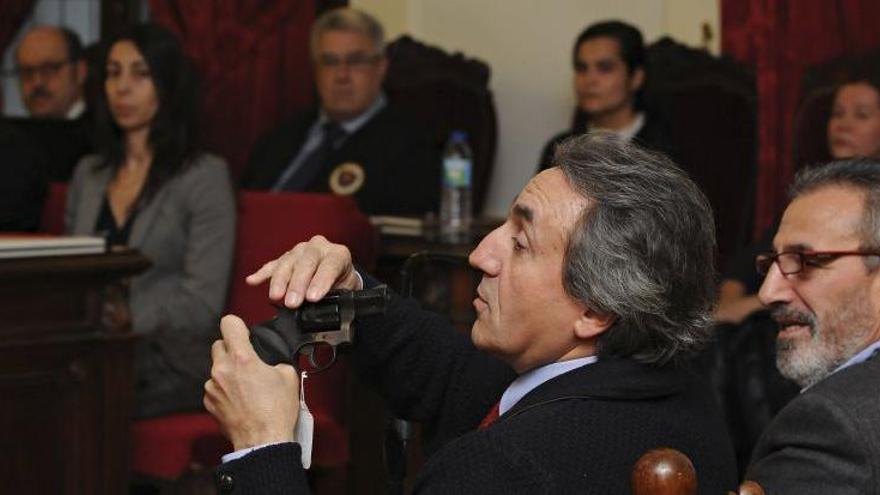 Imagen del arma mostrada en el juicio