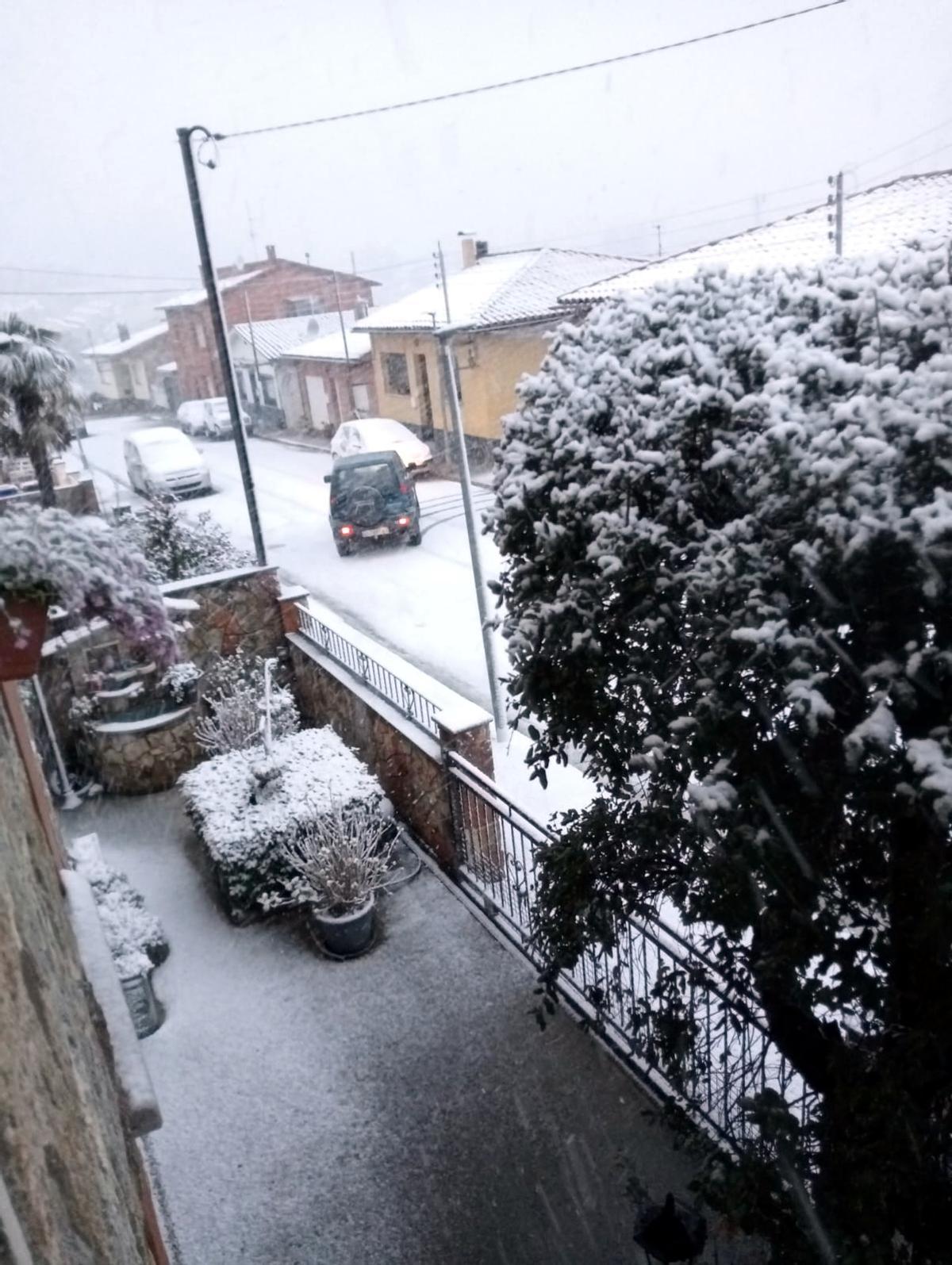 Cataluña, cubierta de blanco por la nieve