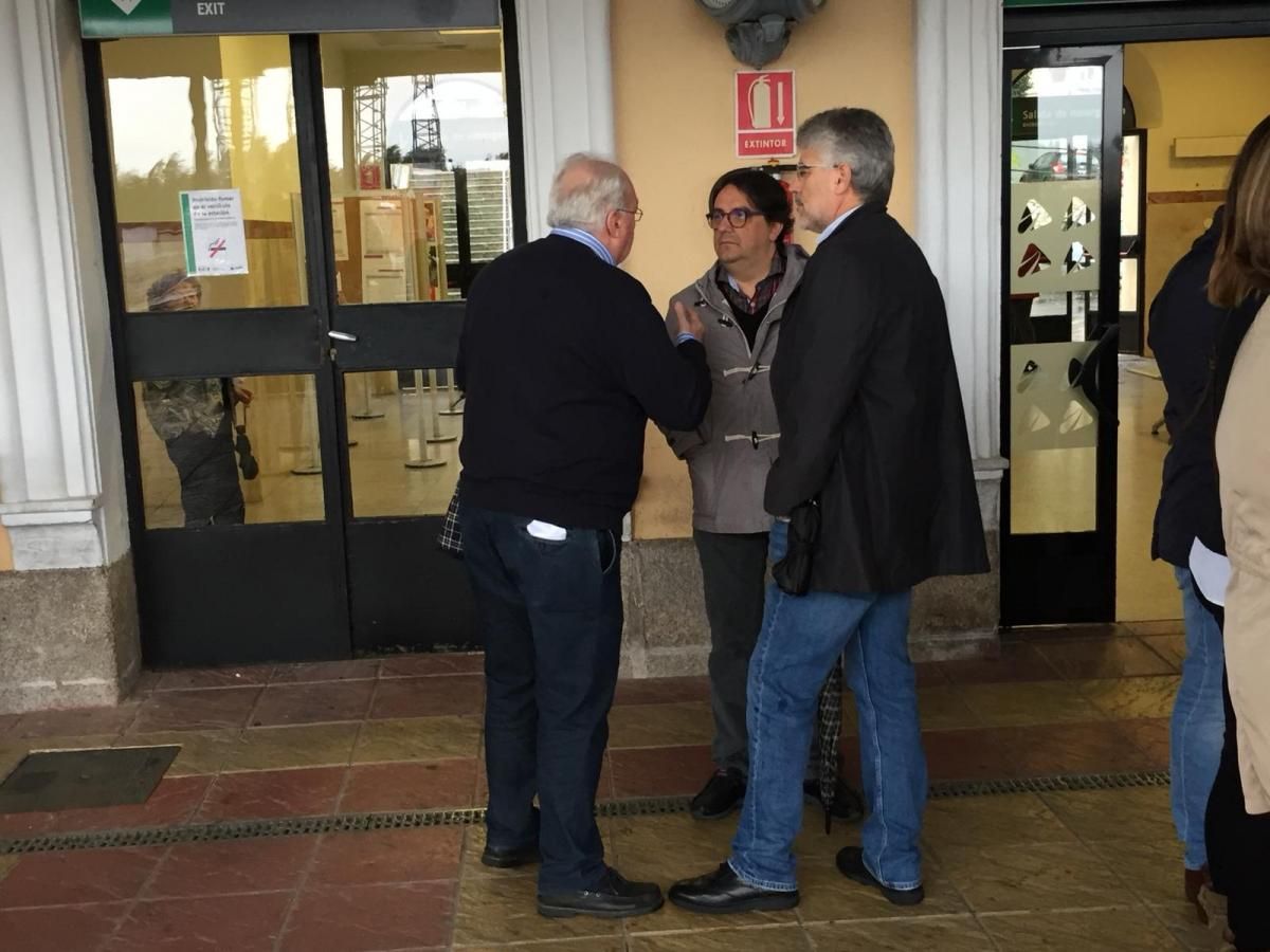 La manifestación por un tren digno para Extremadura en imágenes